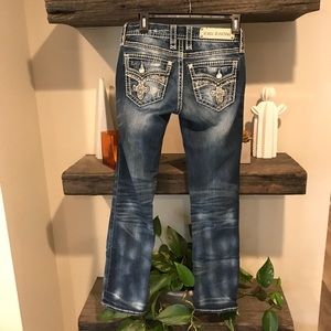 Rock revival Bessy Straight distressed size 27